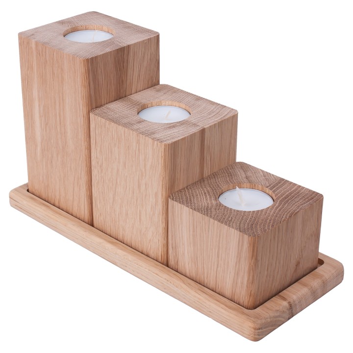 Set aus Eichenholz-Kerzenständern