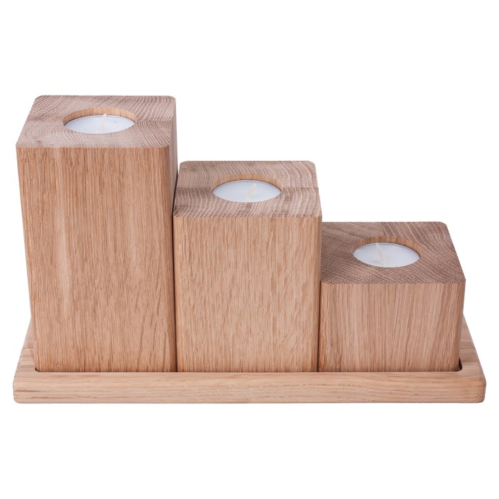 Set aus Eichenholz-Kerzenständern